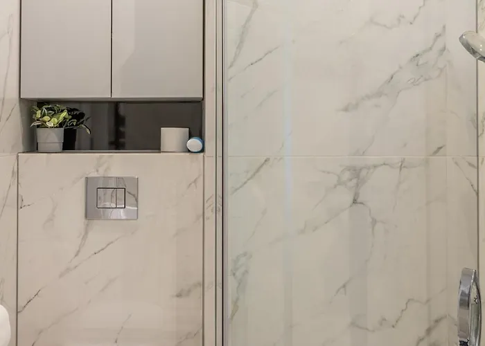 Waveside - With A Sea View Daire *